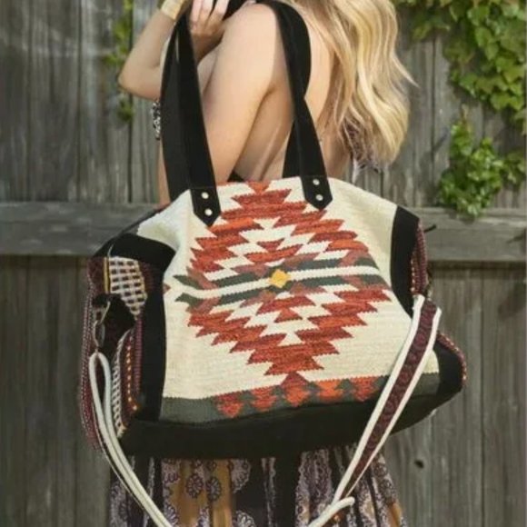 Dainty NYC Handbags - Boho Handwoven Navajo Pattern Weekender Bag